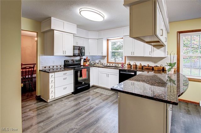 105 Windbrook Court, Elyria, OH 44035