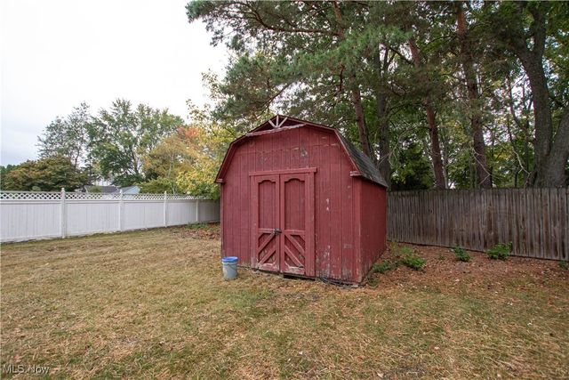 105 Windbrook Court, Elyria, OH 44035