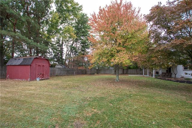 105 Windbrook Court, Elyria, OH 44035