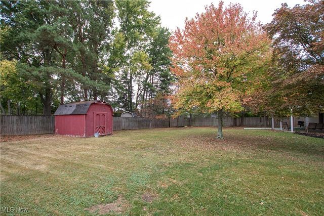 105 Windbrook Court, Elyria, OH 44035