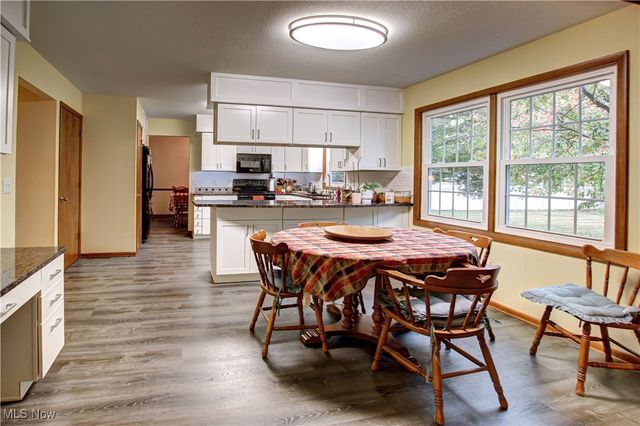 105 Windbrook Court, Elyria, OH 44035