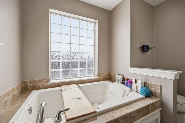 2499 Plymouth Street, Marion, IA 52302