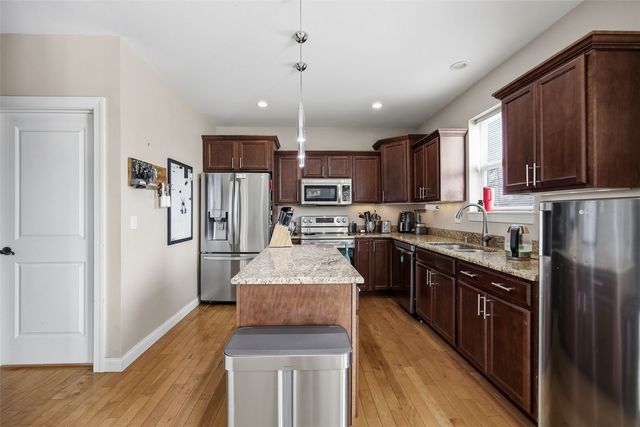 2499 Plymouth Street, Marion, IA 52302