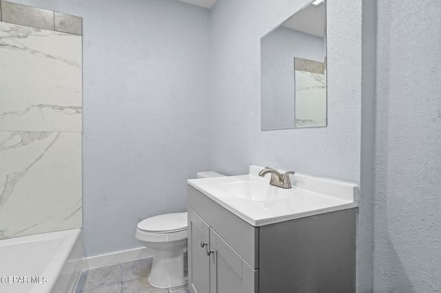 3705 VOLCANIC Avenue, El Paso, TX 79904