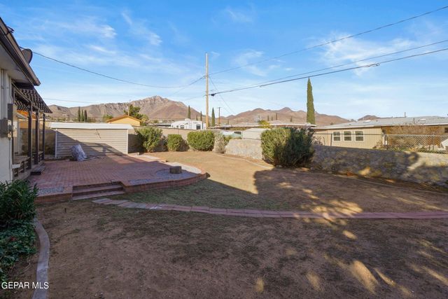 3705 VOLCANIC Avenue, El Paso, TX 79904