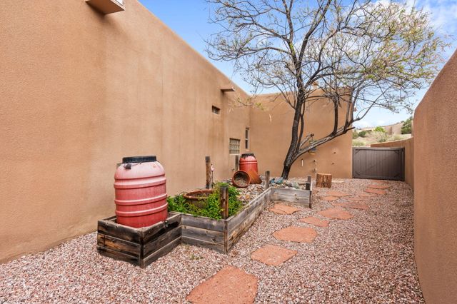 34 Santa Ana Loop, Placitas, NM 87043