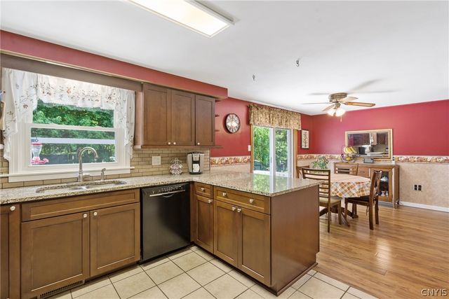 79 Hickory Grove Road, Granby, NY 13069