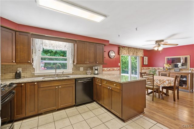 79 Hickory Grove Road, Granby, NY 13069
