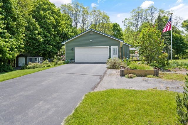 79 Hickory Grove Road, Granby, NY 13069