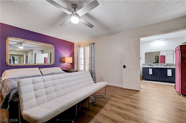 3928 Edgemoor Way, Las Vegas, NV 89121