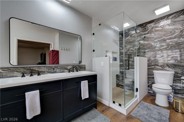 3928 Edgemoor Way, Las Vegas, NV 89121