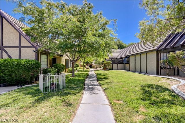 3928 Edgemoor Way, Las Vegas, NV 89121