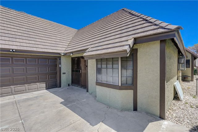 3928 Edgemoor Way, Las Vegas, NV 89121