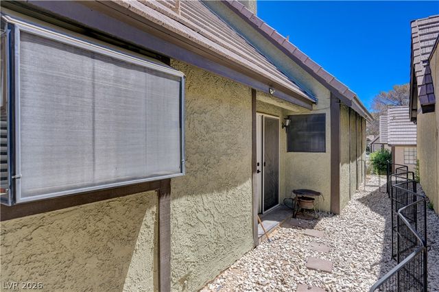 3928 Edgemoor Way, Las Vegas, NV 89121