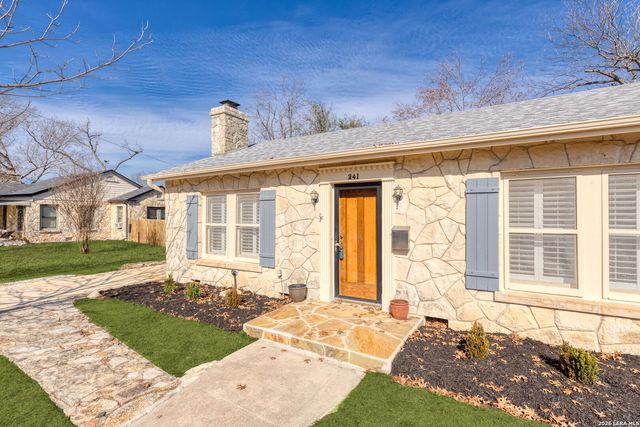 241 W HERMINE BLVD, San Antonio, TX 78212