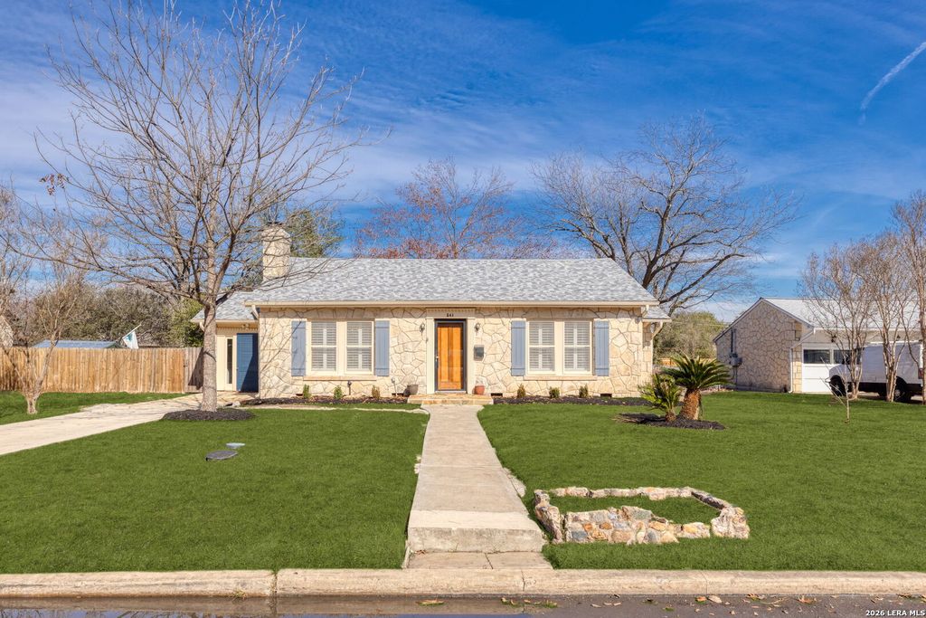 241 W HERMINE BLVD, San Antonio, TX 78212