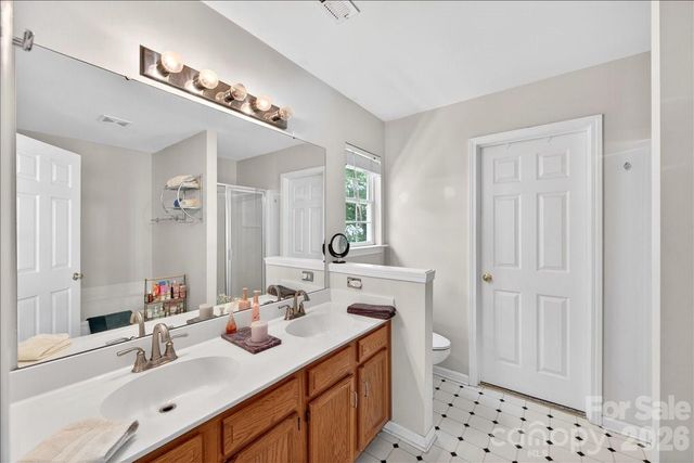 9200 Royal Highlands Court, Charlotte, NC 28277