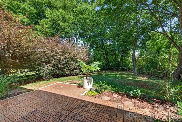 9200 Royal Highlands Court, Charlotte, NC 28277