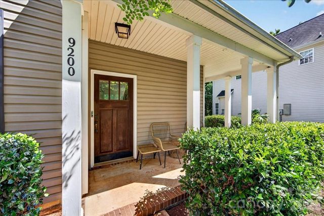 9200 Royal Highlands Court, Charlotte, NC 28277