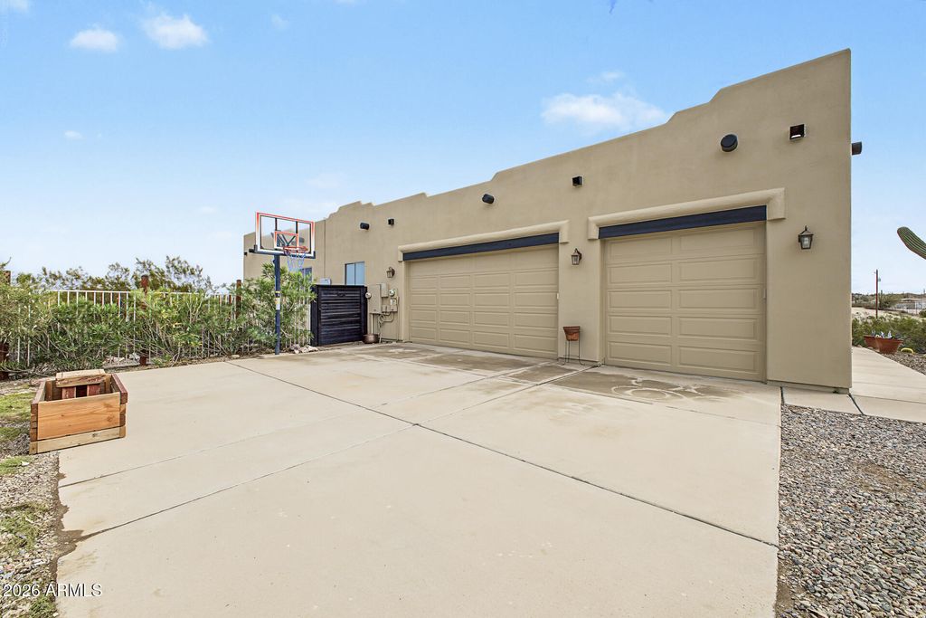 28515 N SADDLE TRAMP Way, San Tan Valley, AZ 85144 — photo 2