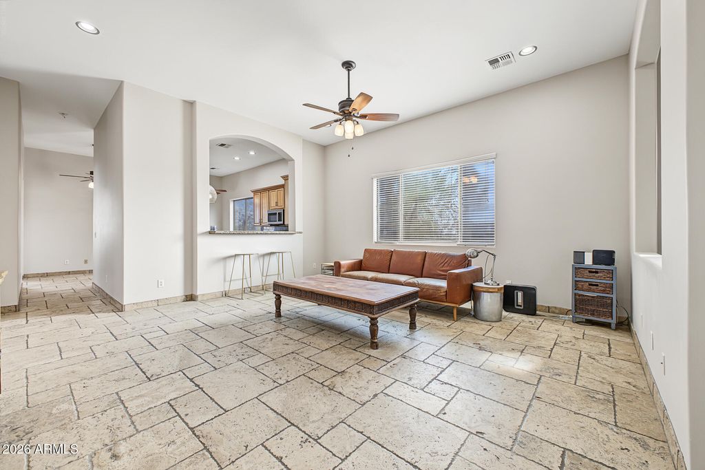 28515 N SADDLE TRAMP Way, San Tan Valley, AZ 85144 — photo 4
