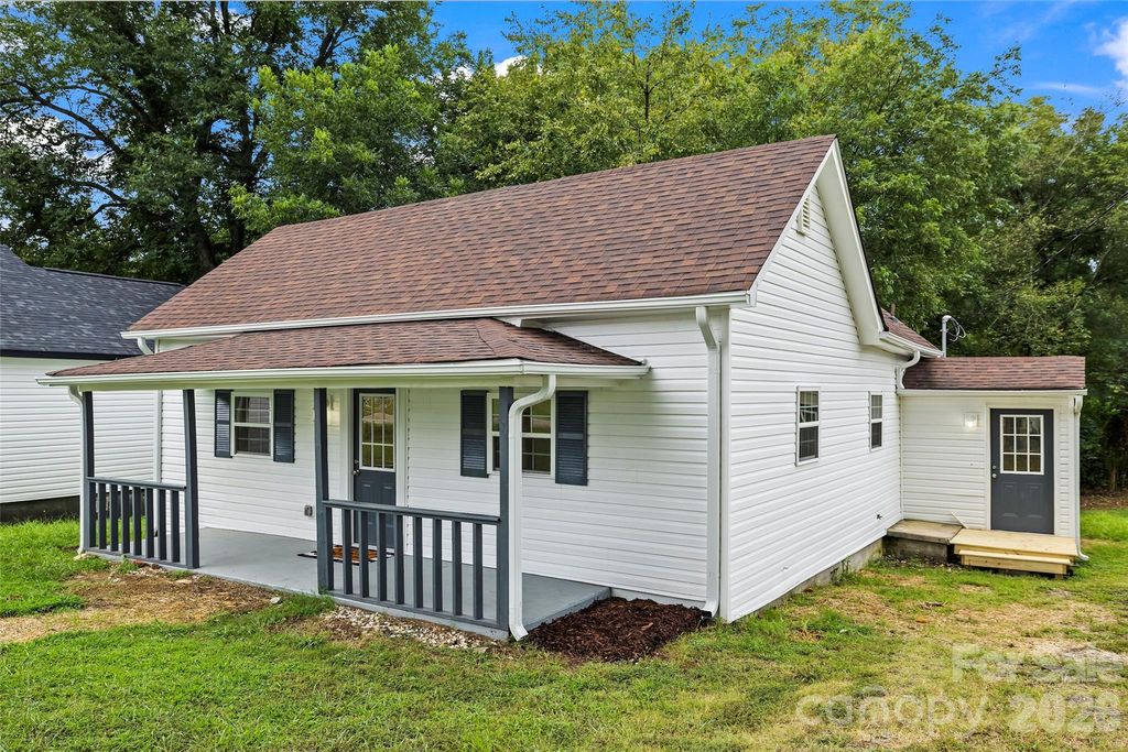 605 Kings Mountain Street, Clover, SC 29710