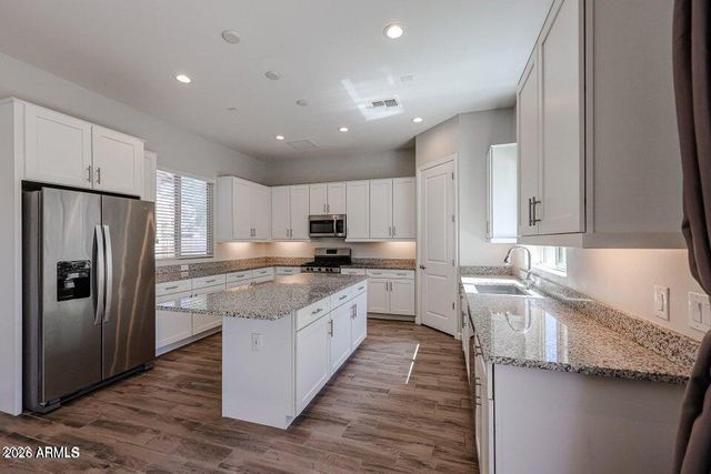 6521 E MICHIGAN Avenue, Phoenix, AZ 85054