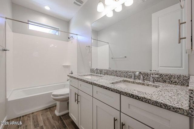 6521 E MICHIGAN Avenue, Phoenix, AZ 85054