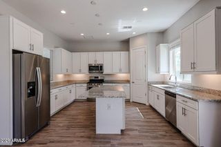 6521 E MICHIGAN Avenue, Phoenix, AZ 85054