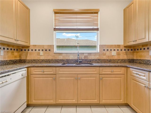 2116 SW 44th ST, Cape Coral, FL 33914