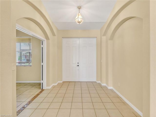 2116 SW 44th ST, Cape Coral, FL 33914