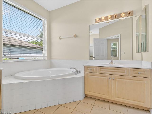 2116 SW 44th ST, Cape Coral, FL 33914
