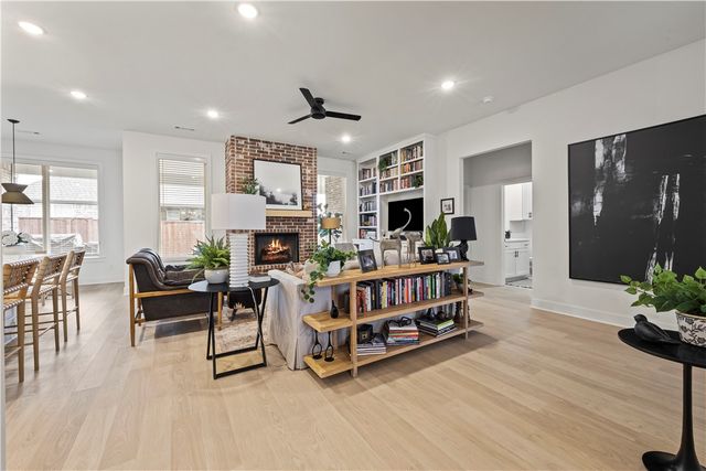 4816 N Marshall Avenue, Fayetteville, AR 72764