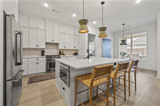 4816 N Marshall Avenue, Fayetteville, AR 72764