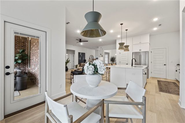 4816 N Marshall Avenue, Fayetteville, AR 72764