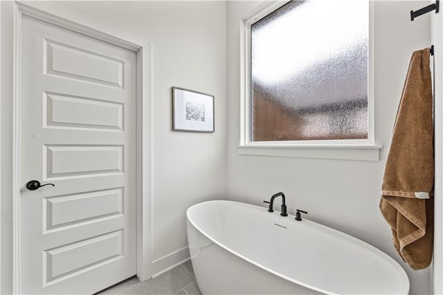 4816 N Marshall Avenue, Fayetteville, AR 72764