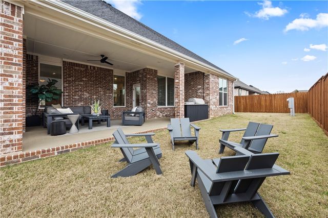 4816 N Marshall Avenue, Fayetteville, AR 72764