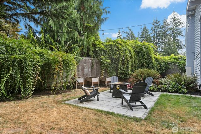 6913 125th Avenue SE, Newcastle, WA 98056
