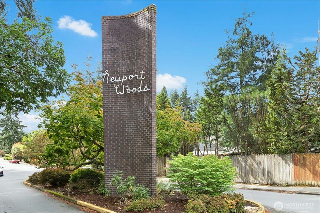 6913 125th Avenue SE, Newcastle, WA 98056