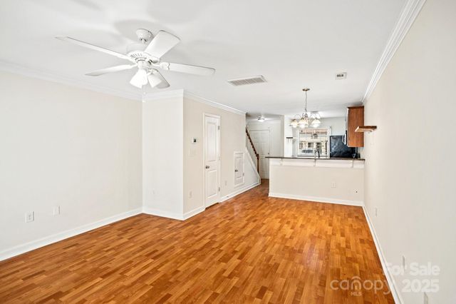 1215 Green Oaks Lane H, Charlotte, NC 28205