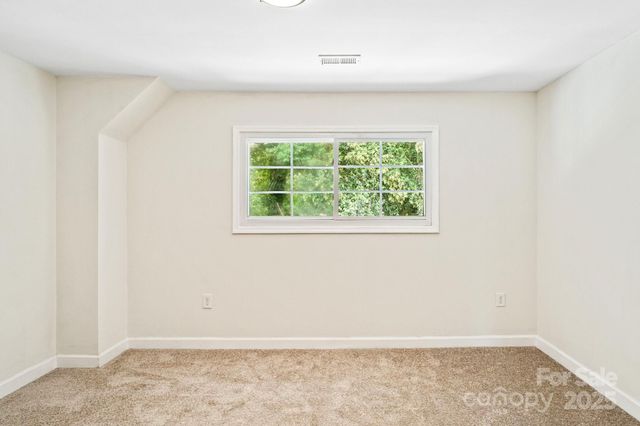 1215 Green Oaks Lane H, Charlotte, NC 28205