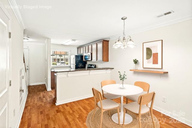 1215 Green Oaks Lane H, Charlotte, NC 28205