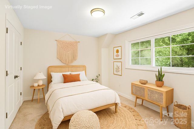 1215 Green Oaks Lane H, Charlotte, NC 28205