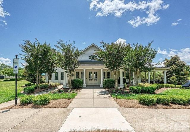 9131 Gladden Hill Lane, Pineville, NC 28134