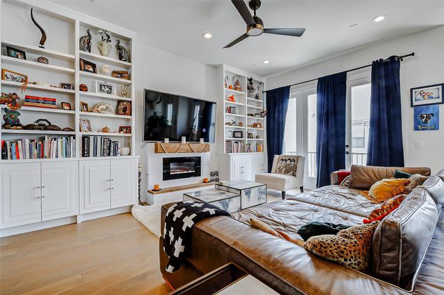 1747 Ojeman Spring Lane, Houston, TX 77055