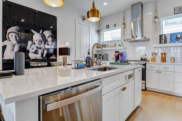 1747 Ojeman Spring Lane, Houston, TX 77055