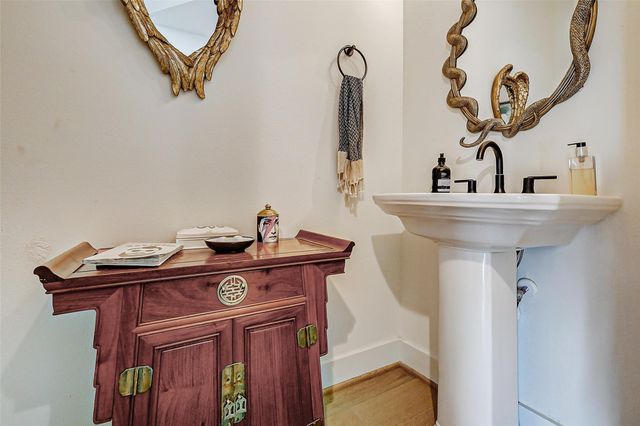 1747 Ojeman Spring Lane, Houston, TX 77055