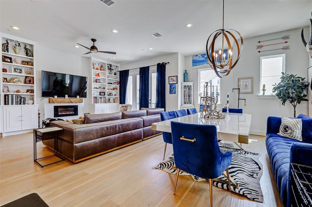 1747 Ojeman Spring Lane, Houston, TX 77055