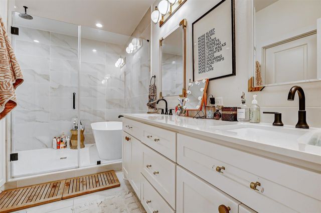 1747 Ojeman Spring Lane, Houston, TX 77055