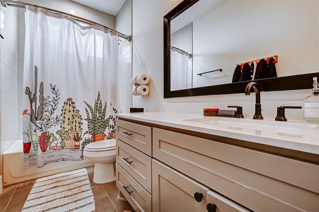 1747 Ojeman Spring Lane, Houston, TX 77055